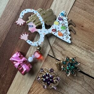 Karen Rossi Silvestri Fanciful Flights Birthday Girl Stick Pin w 2 Flower Brooch